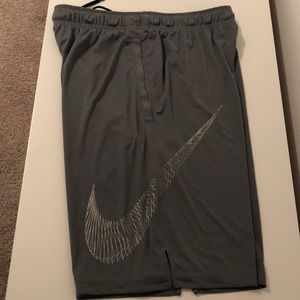 Nike short